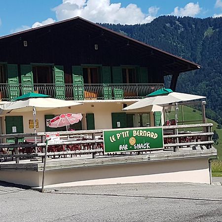 Hotel Les Bernards พลาซ-ซัวร์-อาร์ลี ภายนอก รูปภาพ