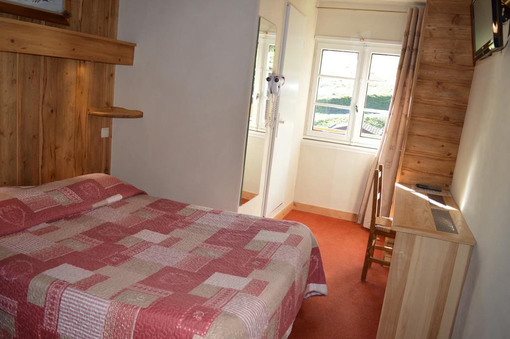 Hotel Les Bernards พลาซ-ซัวร์-อาร์ลี ภายนอก รูปภาพ
